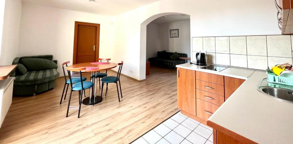 Apartament Willa Julia Karwia Zewnętrze zdjęcie